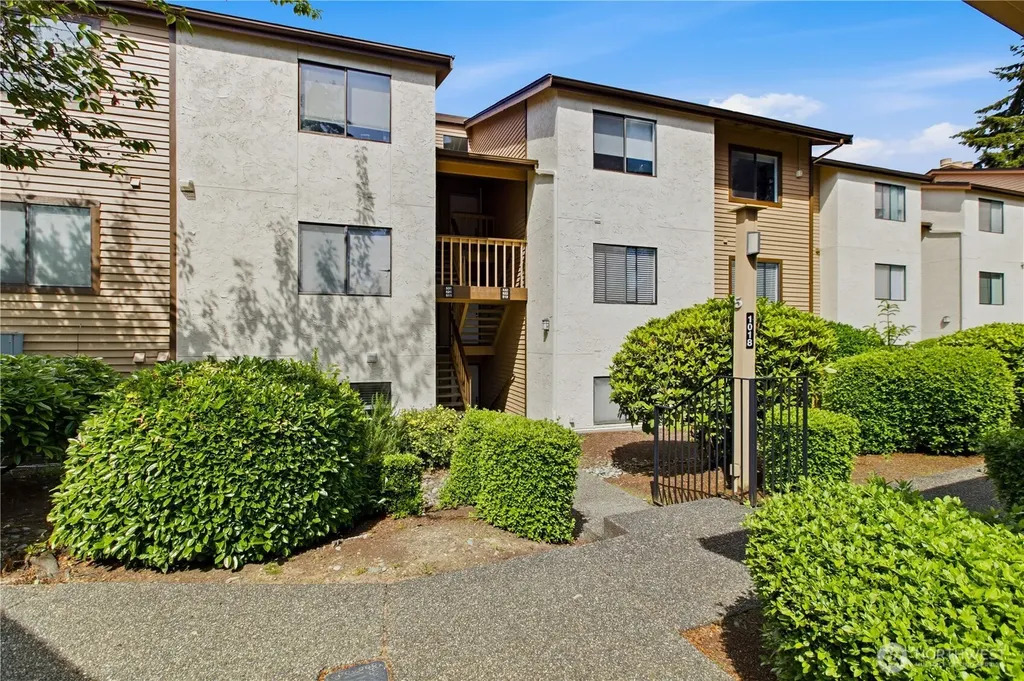 1018 S 312th Street Federal Way WA 98003