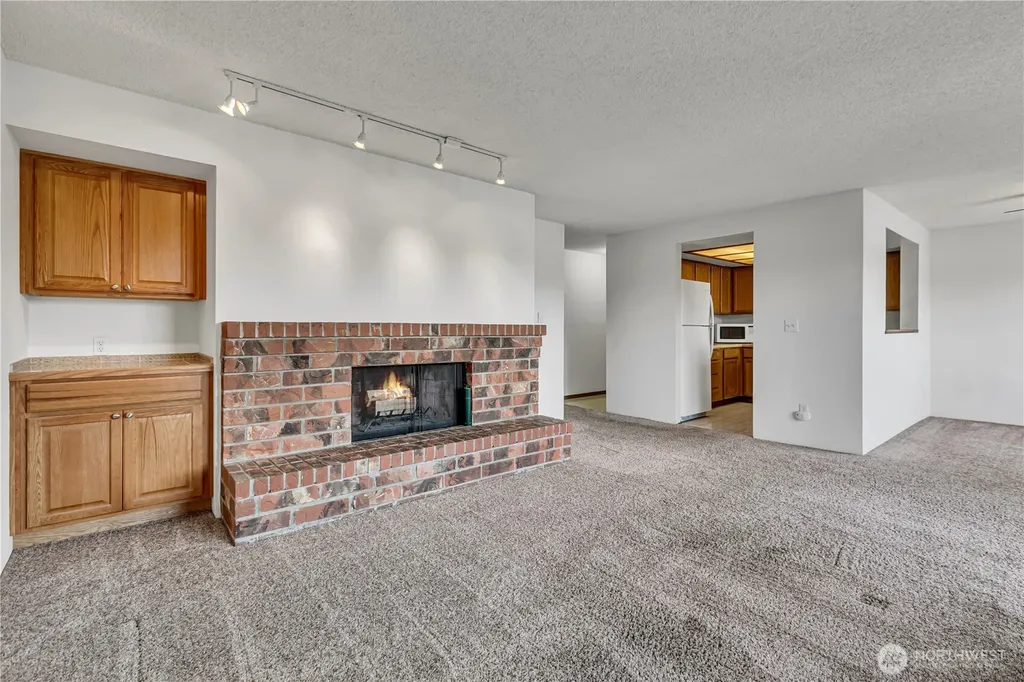 1018 S 312th Street Federal Way WA 98003