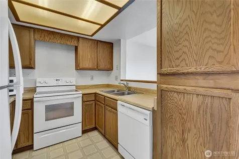 1018 S 312th Street Federal Way WA 98003