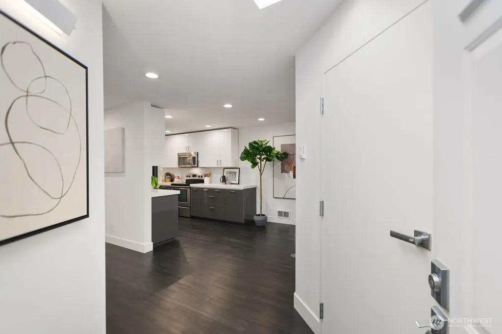 325 7th Avenue S Kirkland WA 98033