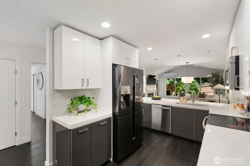325 7th Avenue S Kirkland WA 98033