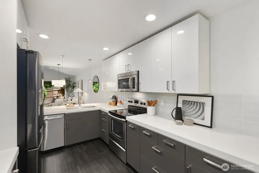 325 7th Avenue S Kirkland WA 98033