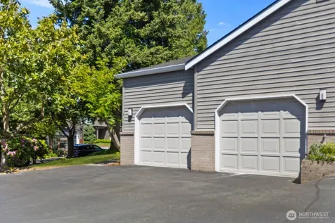 325 7th Avenue S Kirkland WA 98033