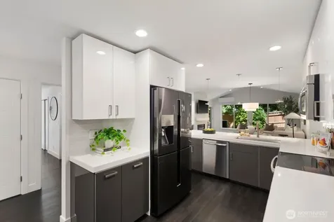 325 7th Avenue S Kirkland WA 98033