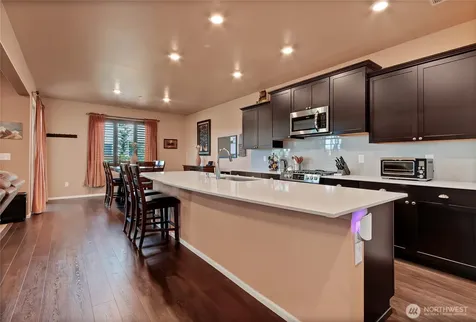 1504 29th Street NW Puyallup WA 98371