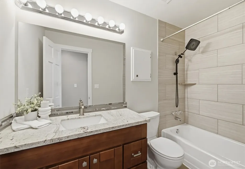 21020 98th Avenue S Kent WA 98031