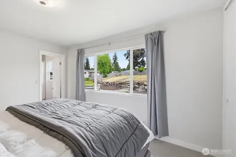 21020 98th Avenue S Kent WA 98031