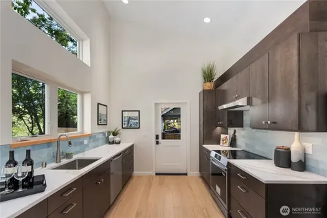 8627 30th Avenue SW Seattle WA 98126