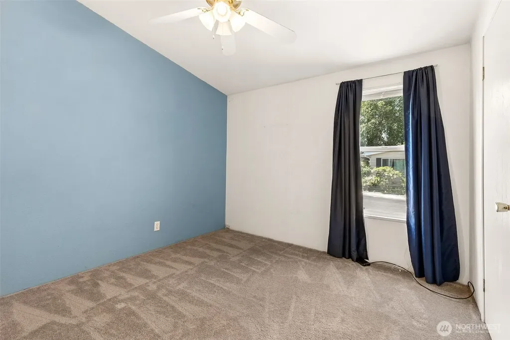 10702 63rd Street Puyallup WA 98372