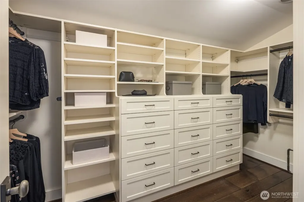 1010 6th Street W Kirkland WA 98033