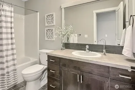 23893 SE 284th Place Maple Valley WA 98038