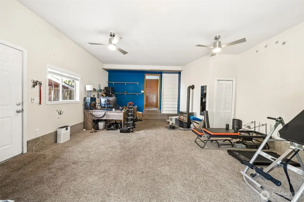 7624 52nd Avenue E Tacoma WA 98443