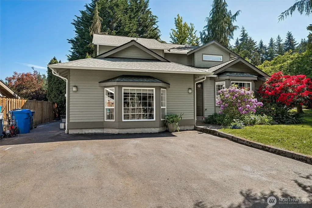 7624 52nd Avenue E Tacoma WA 98443