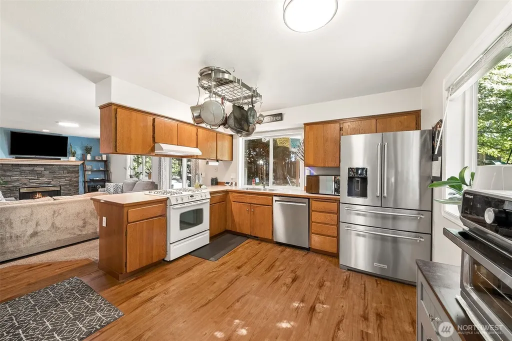 7624 52nd Avenue E Tacoma WA 98443