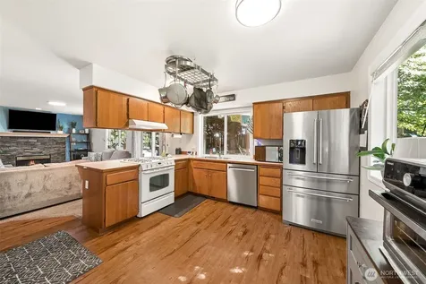 7624 52nd Avenue E Tacoma WA 98443