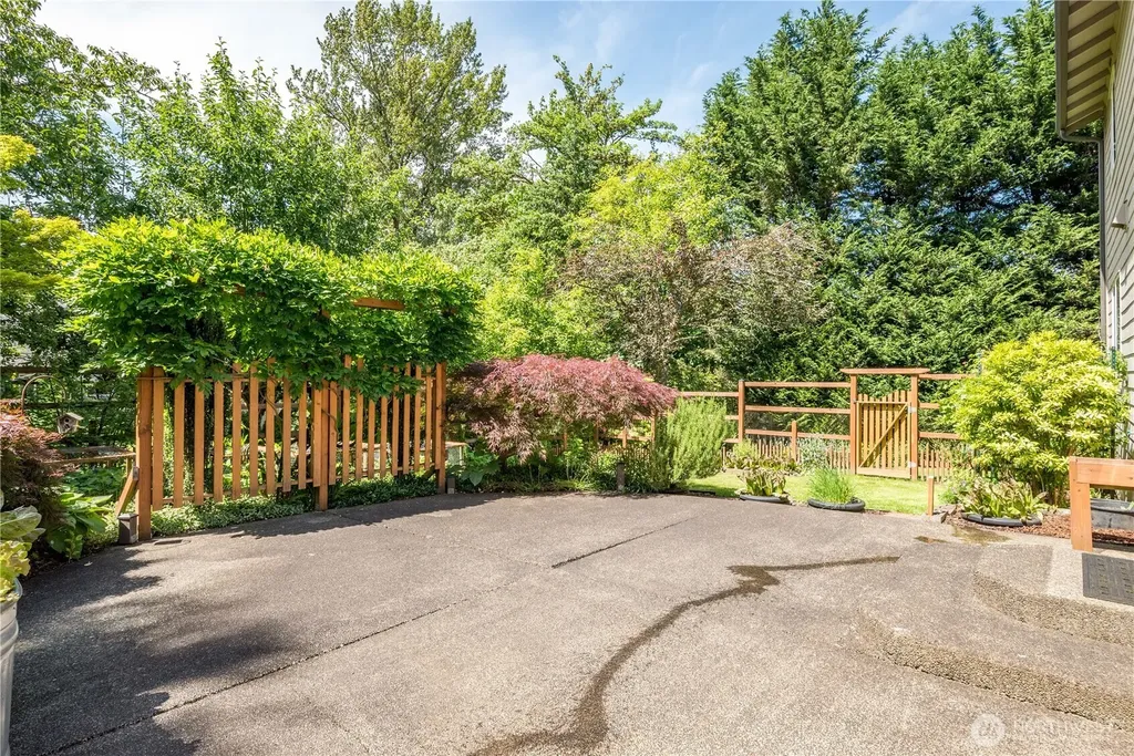 2539 E Lynnwood Drive Longview WA 98632