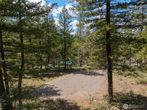 6 Homestead Road Winthrop WA 98862