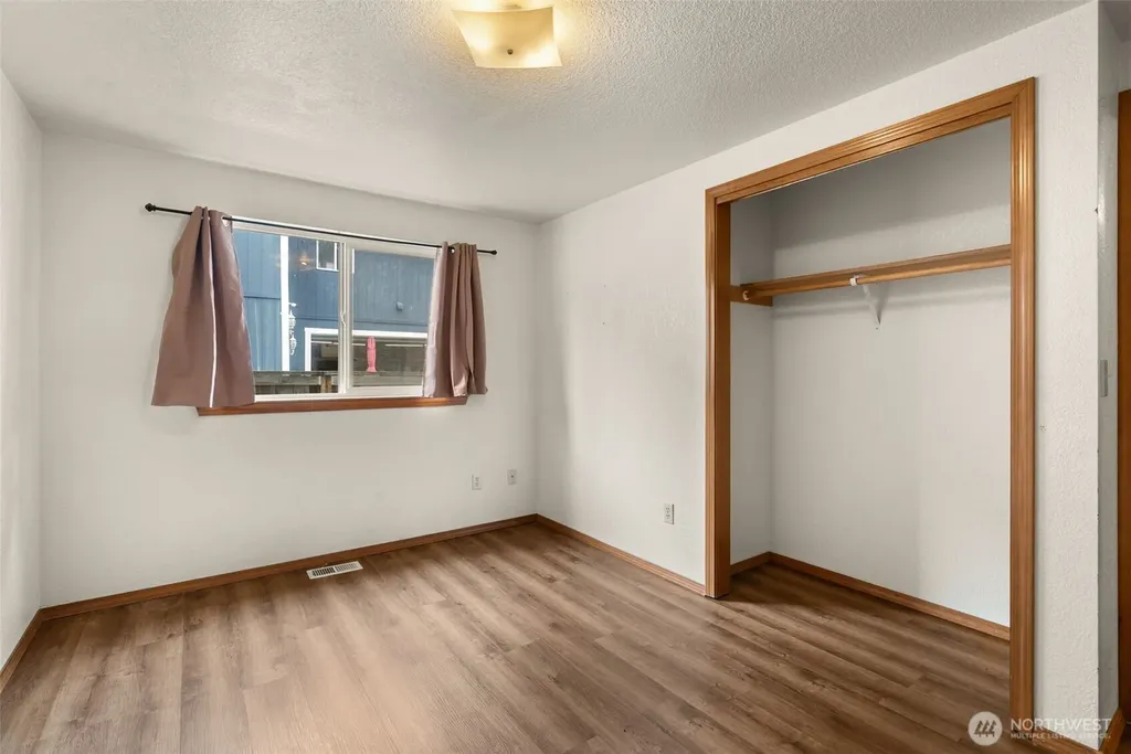 5612 Vincent Court SE Lacey WA 98513