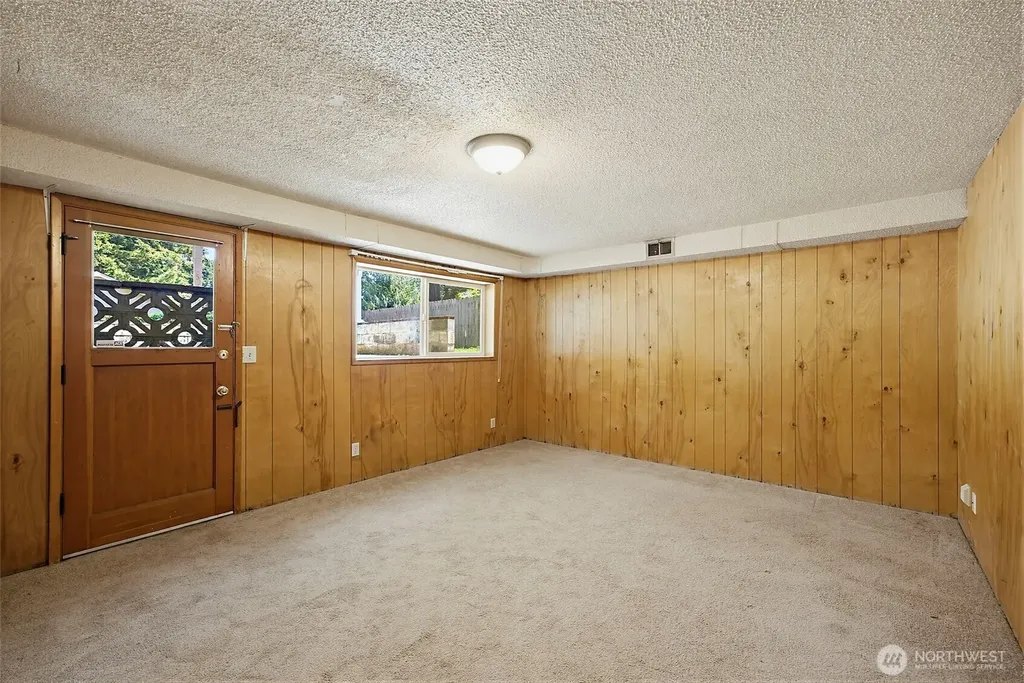 915 S Orchard Street Tacoma WA 98465