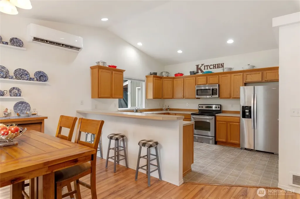 430 E Herron Drive Shelton WA 98584