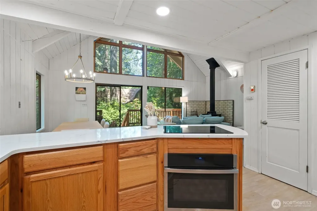 450 E Pointes Drive E Shelton WA 98584