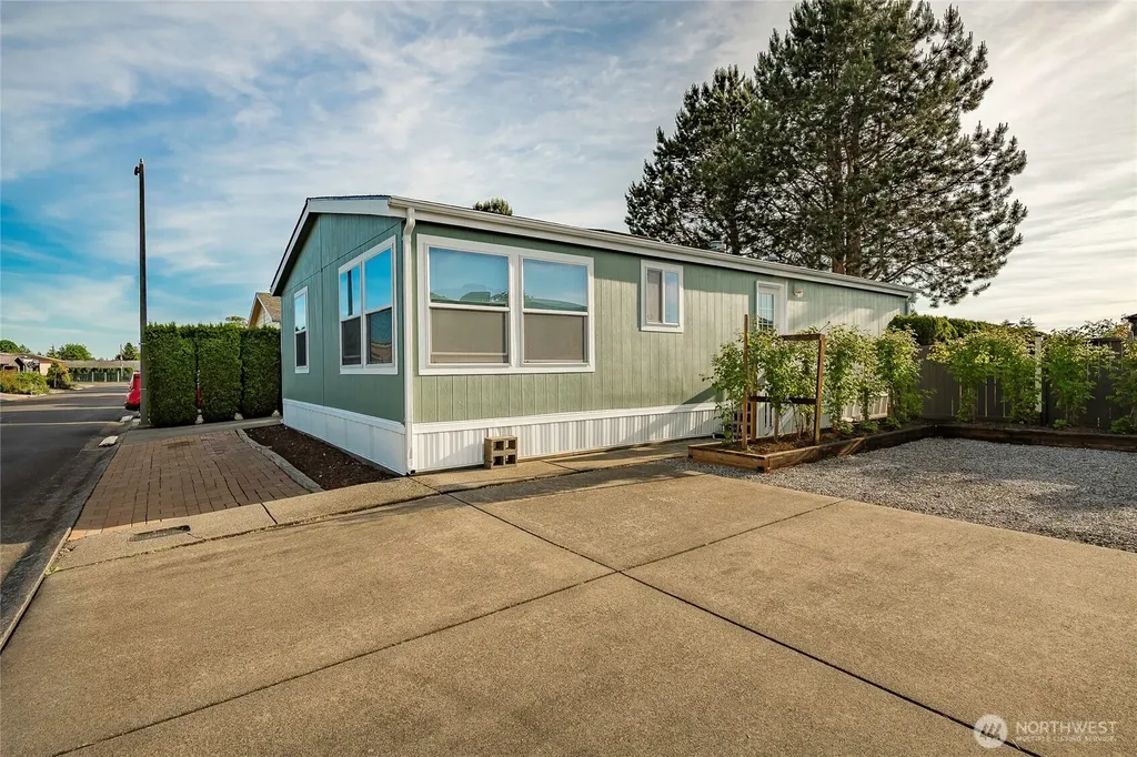 4751 Birch Bay Lynden Road Blaine WA 98230