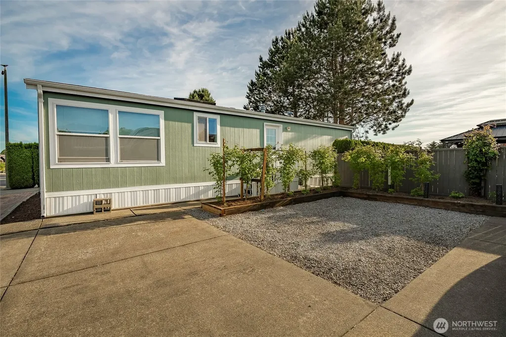 4751 Birch Bay Lynden Road Blaine WA 98230