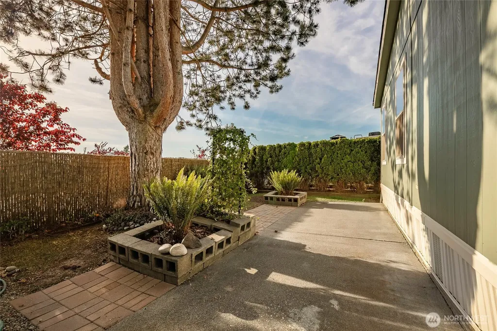 4751 Birch Bay Lynden Road Blaine WA 98230