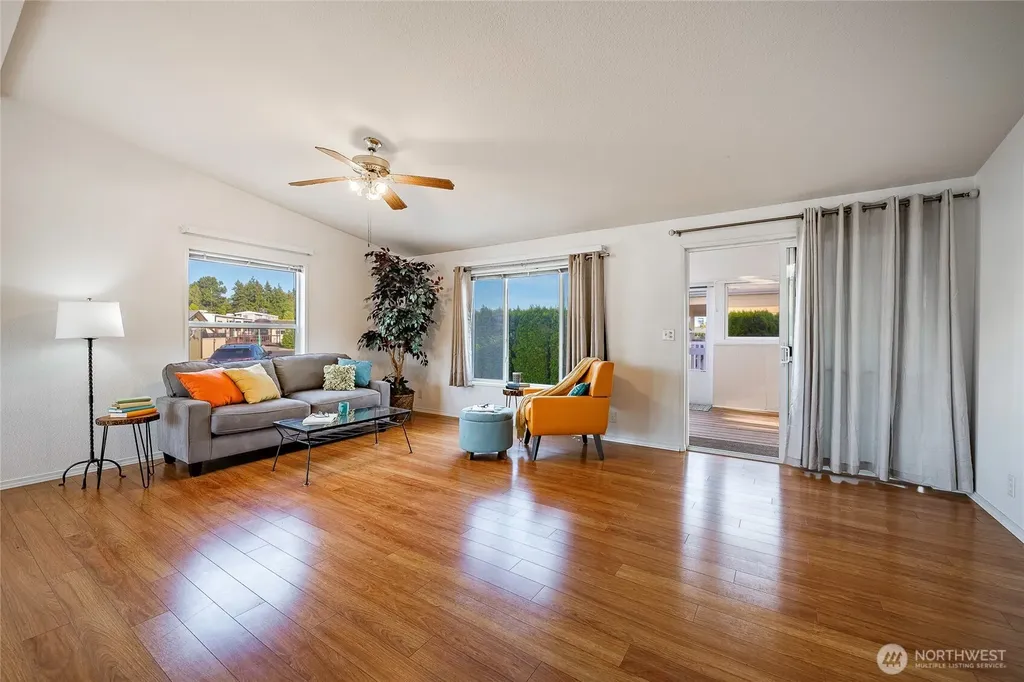 4751 Birch Bay Lynden Road Blaine WA 98230
