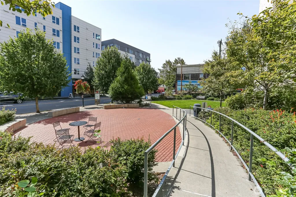 4457 44th Avenue SW Seattle WA 98116