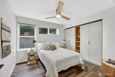 4457 44th Avenue SW Seattle WA 98116