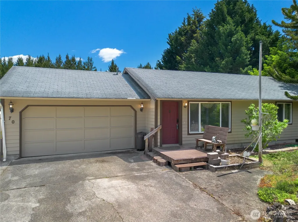 70 E Sycamore Place Shelton WA 98584