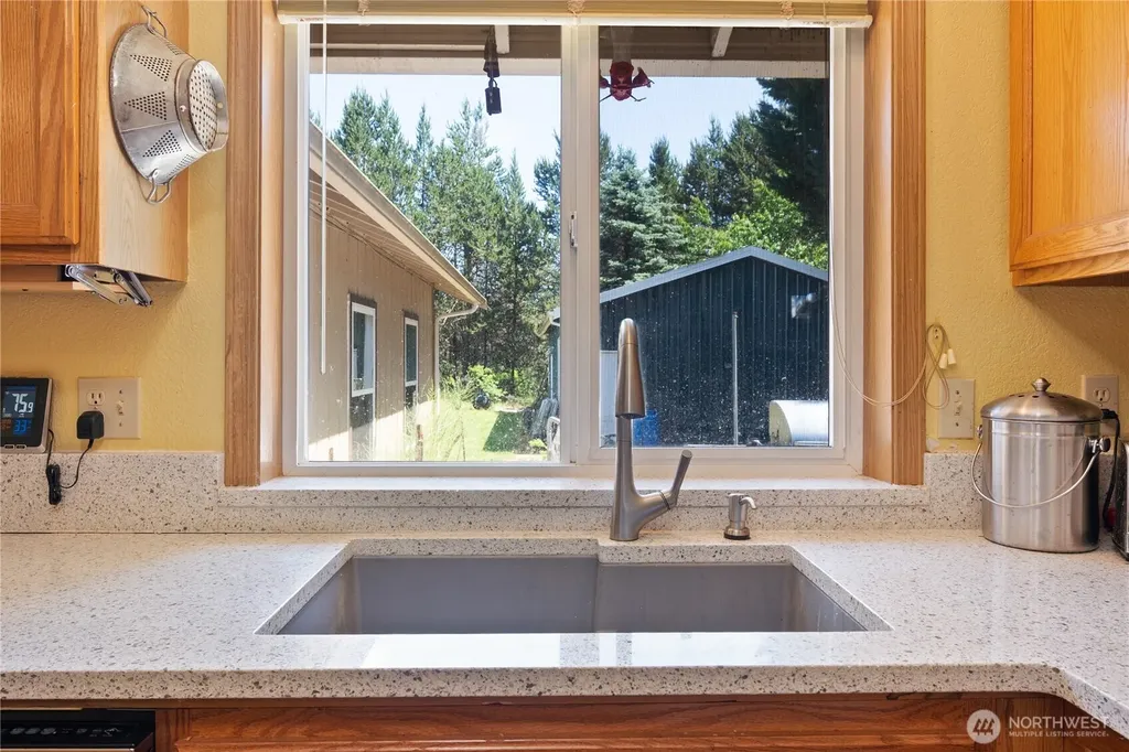70 E Sycamore Place Shelton WA 98584