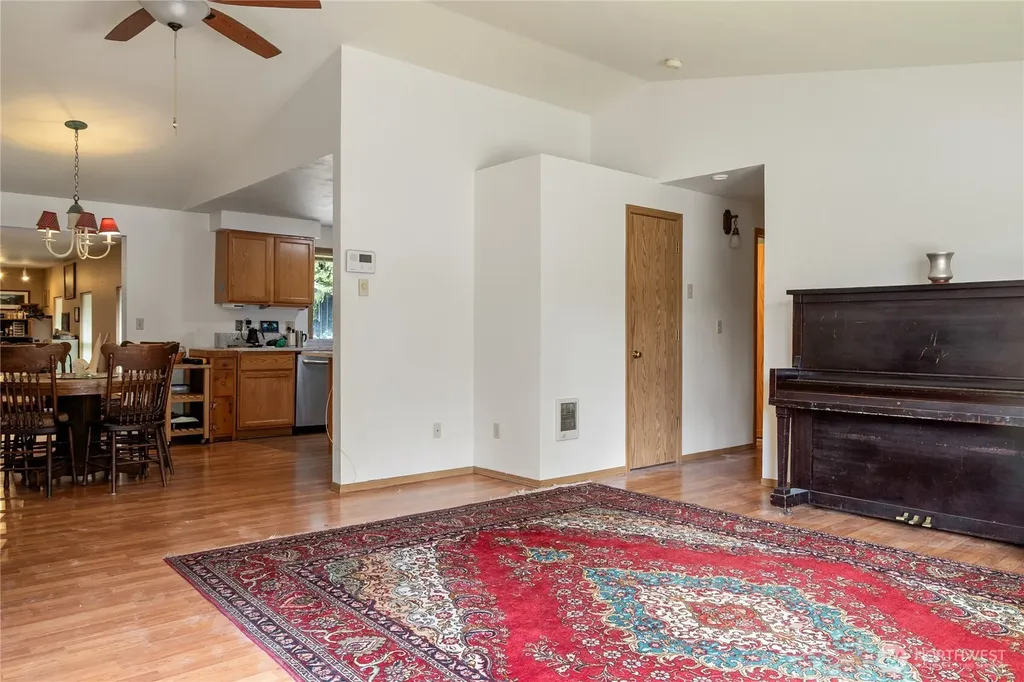 70 E Sycamore Place Shelton WA 98584