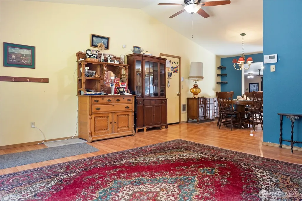 70 E Sycamore Place Shelton WA 98584