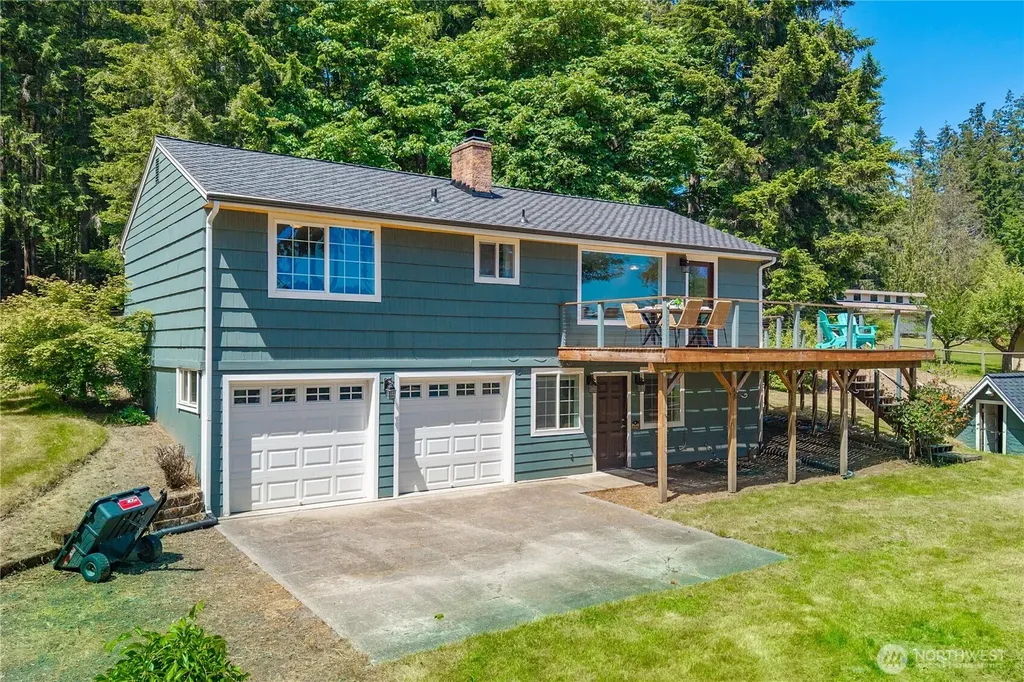 17208 3rd Avenue NW Lakebay WA 98349