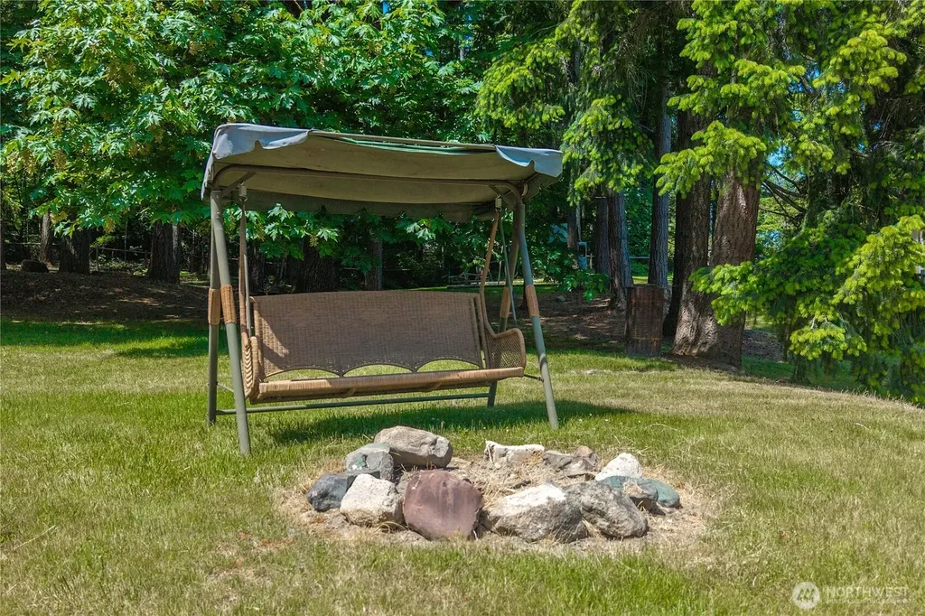 17208 3rd Avenue NW Lakebay WA 98349