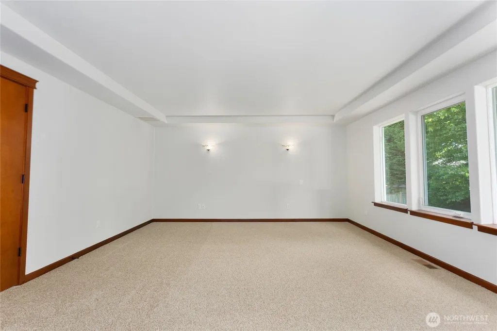 2306 43rd Avenue SE Puyallup WA 98374