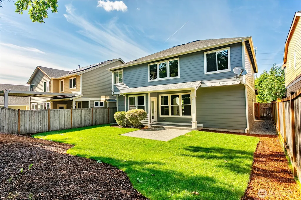 2306 43rd Avenue SE Puyallup WA 98374