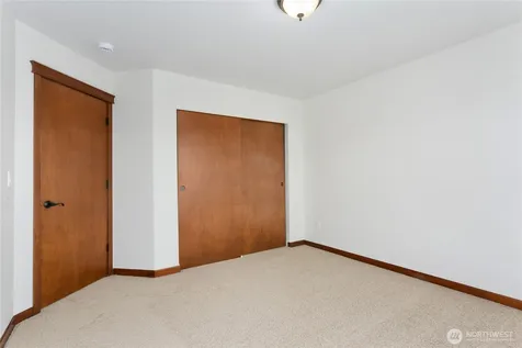 2306 43rd Avenue SE Puyallup WA 98374