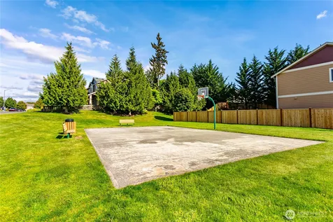 2306 43rd Avenue SE Puyallup WA 98374