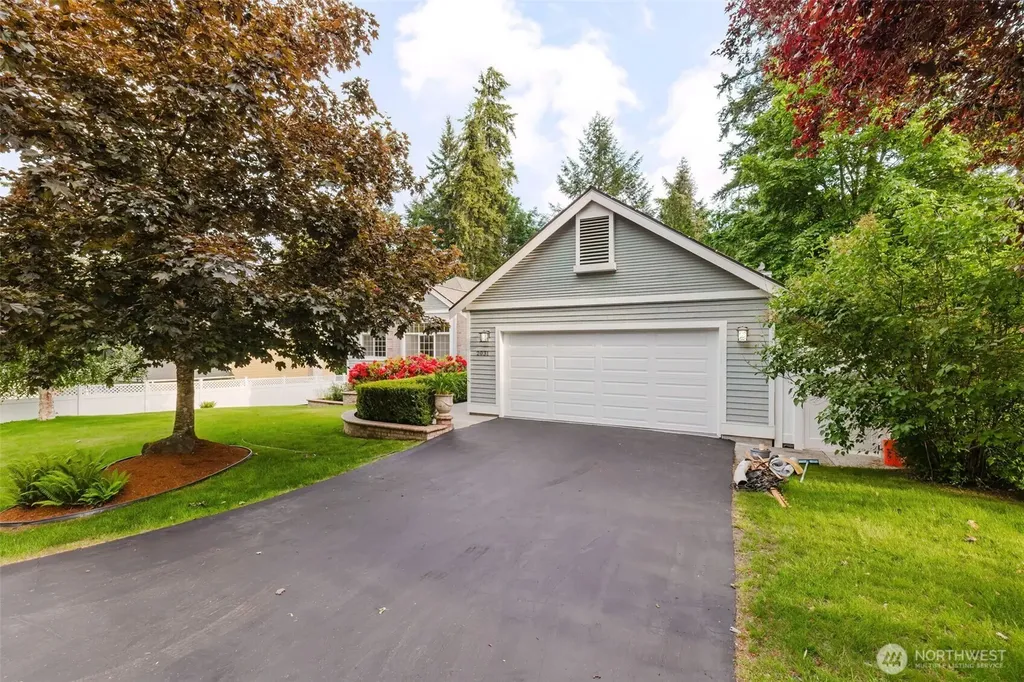 2031 NE Marina Vista Court Poulsbo WA 98370