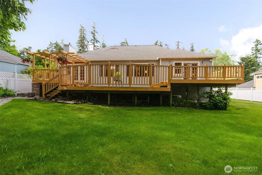 2031 NE Marina Vista Court Poulsbo WA 98370