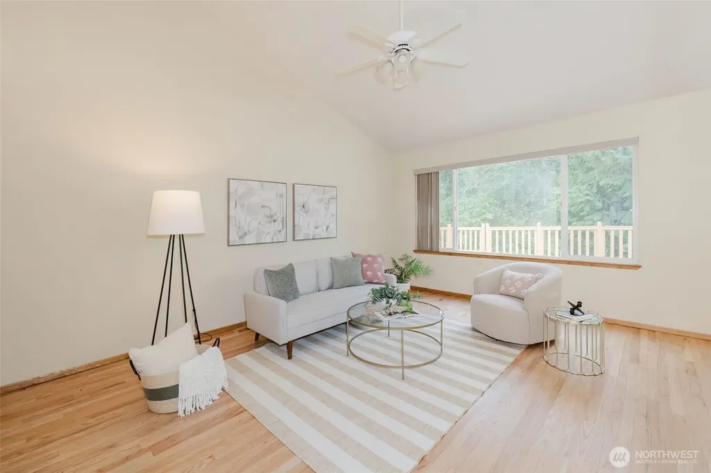2031 NE Marina Vista Court Poulsbo WA 98370