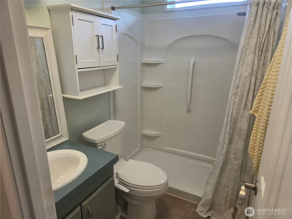 3702 Hunt Street NW Gig Harbor WA 98335