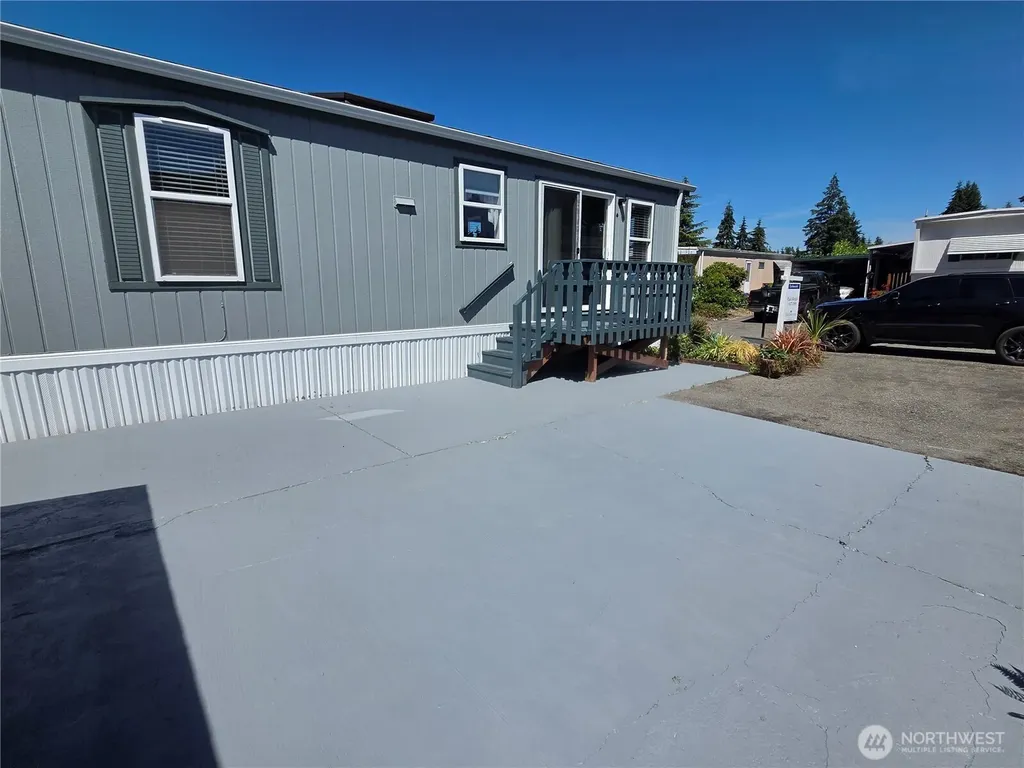 3702 Hunt Street NW Gig Harbor WA 98335