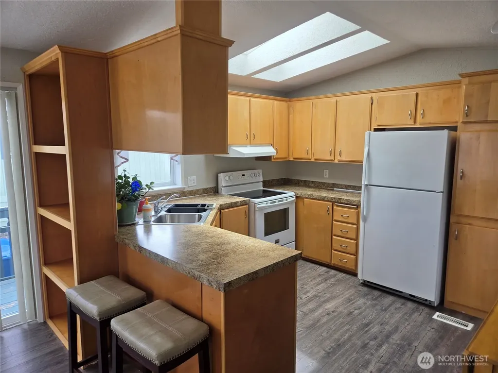 3702 Hunt Street NW Gig Harbor WA 98335