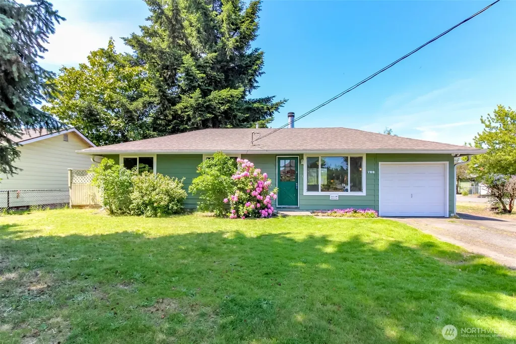 759 3rd Avenue N Kent WA 98032