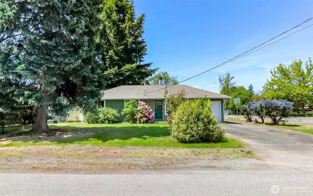 759 3rd Avenue N Kent WA 98032