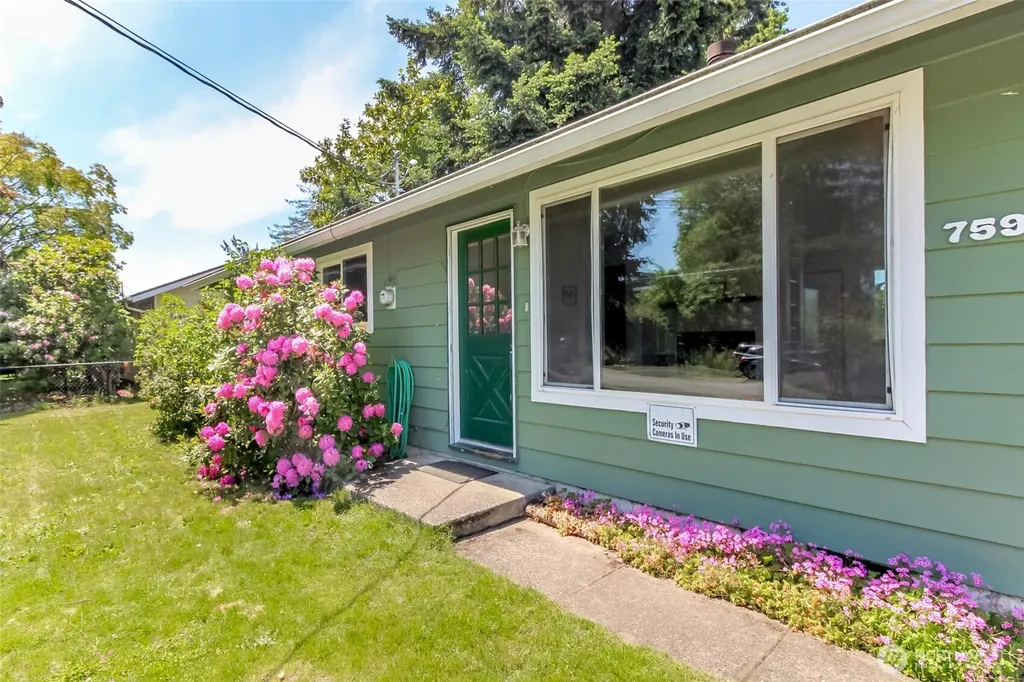 759 3rd Avenue N Kent WA 98032